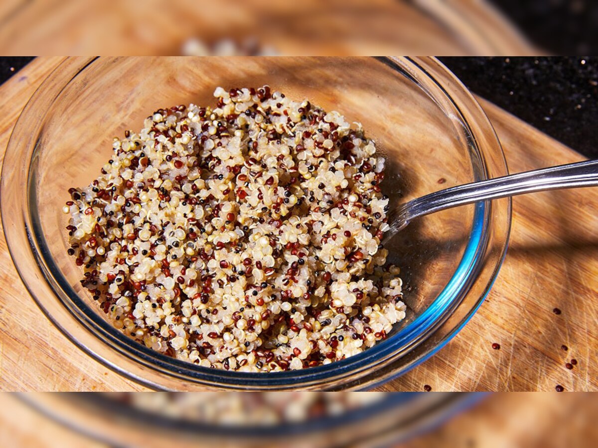 Magnesium Rich Food Spinach Quinoa Nuts Almonds Cashews Peanuts Dark