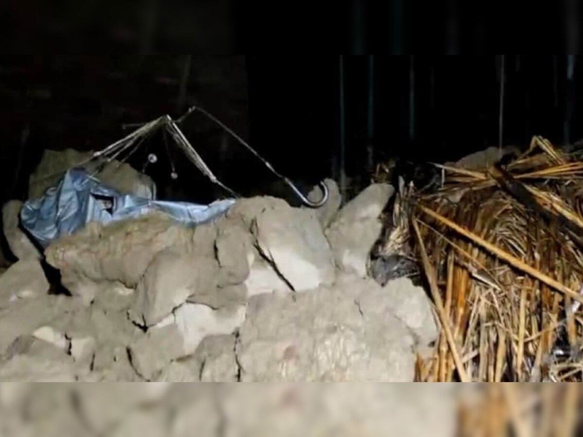 Wall Collapse In Etawah: तेज़ बारिश से गिरी दीवार, हादसे में 4 भाई-बहनों की मौत