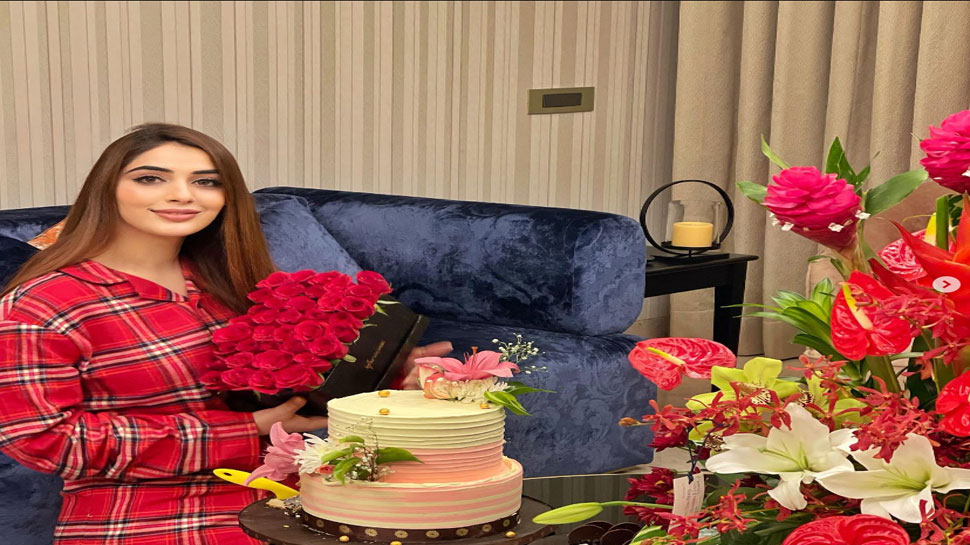 विदेश जाकर पढ़ाई की पूरी 