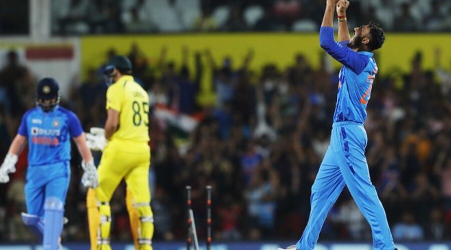 IND vs AUS 2022: नागपुर में भारत जीता तो सोशल मीडिया पर आई मीम की बाढ़, देखें टॉप 10 वायरल मीम्स