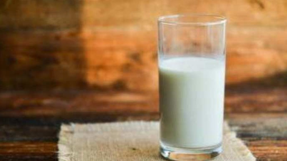 cashew milk benefits eating milk with cashews mixed beneficial provides