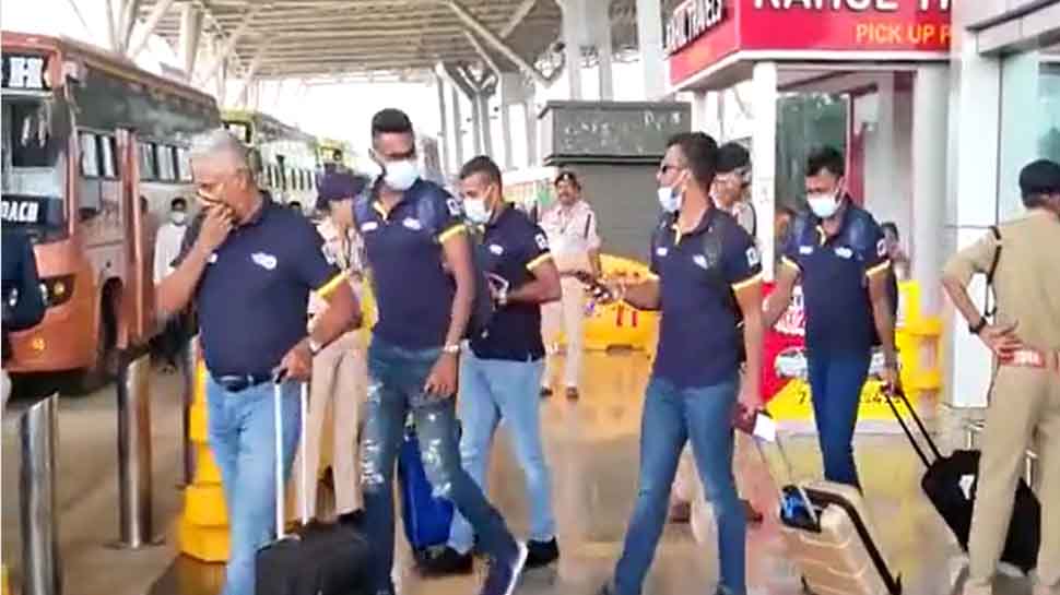 Road safty cricket match Sri Lanka Legends and England Legends team reached Raipur know match date mpsn | श्रीलंका लीजेंड्स और इंग्लैंड लीजेंड्स की टीम पहुंची रायपुर, 27 सितंबर से होगा रोड