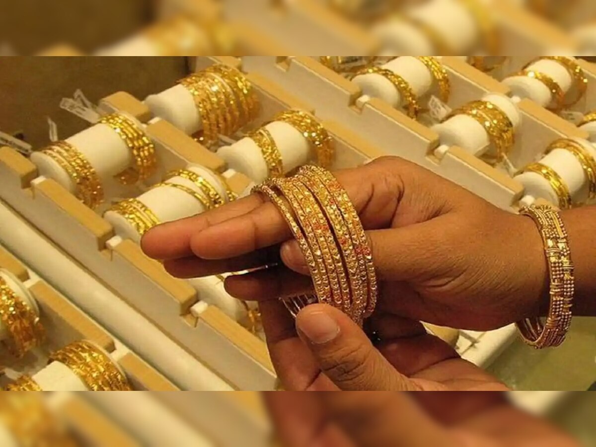 Gold Price: नवरात्रि के पहले दिन सस्ता हो गया सोना-चांदी, कीमतों में आई बड़ी गिरावट, चेक करें लेटेस्ट रेट्स