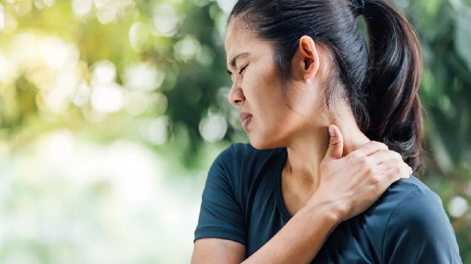 Vitamin D Deficiency: शरीर में इन लक्षणों के दिखते ही हो जाएं सतर्क, हो सकती है बड़ी दिक्कत