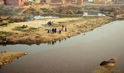 गंगा-यमुना नहीं, ये है यूपी की सबसे प्रदूषित नदी, पानी में ऑक्सीजन की मात्रा नगण्य हुई