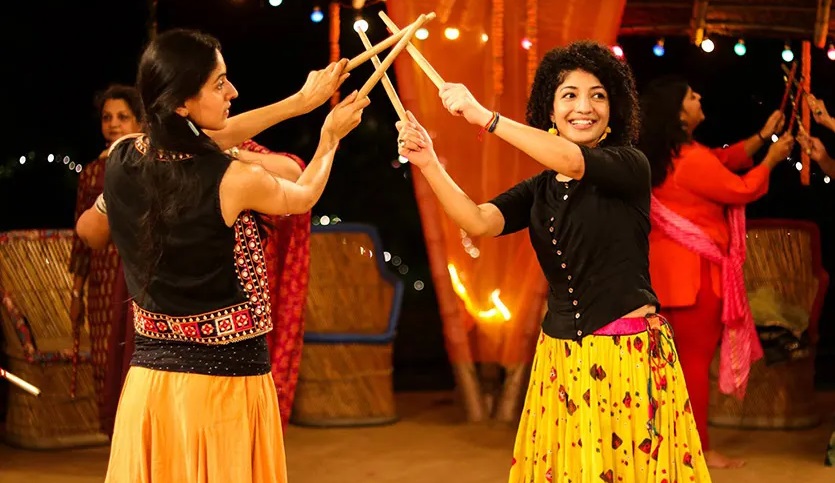 Navratri 2022 Garba dance helps in weight loss and keep heart ...