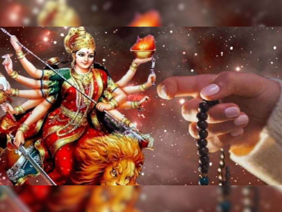 Durga Puja: मां दुर्गा क्यों धारण करती हैं अस्त्र-शस्त्र, जानिए पौराणिक महत्व