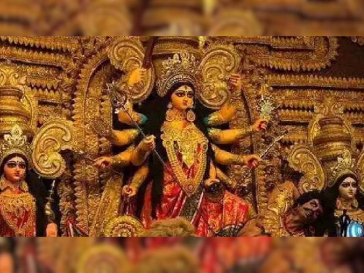 Durga Puja: यह मुस्लिम शख्स 37 साल से करा रहा दुर्गा पूजा का आयोजन, बन गया भाईचारे की मिसाल