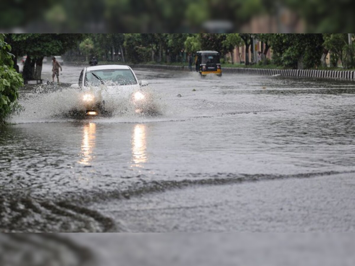 Weather Update: फिर होगी बारिश या मिलेगी राहत? दिल्ली समेत इन राज्यों में बारिश पर आया अपडेट