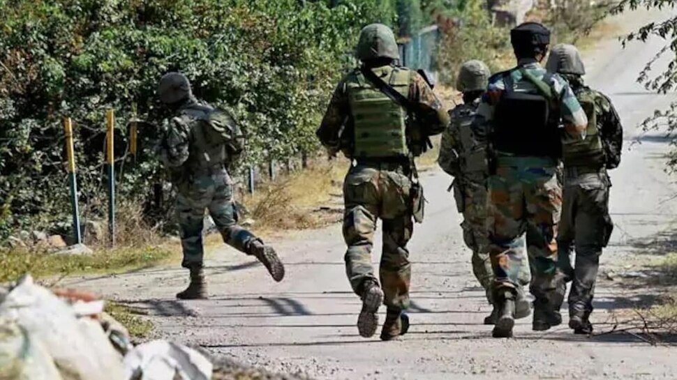 Jammu and Kashmir: जम्मू-कश्मीर के कुलगाम में मुठभेड़, 2 आतंकवादी ढेर