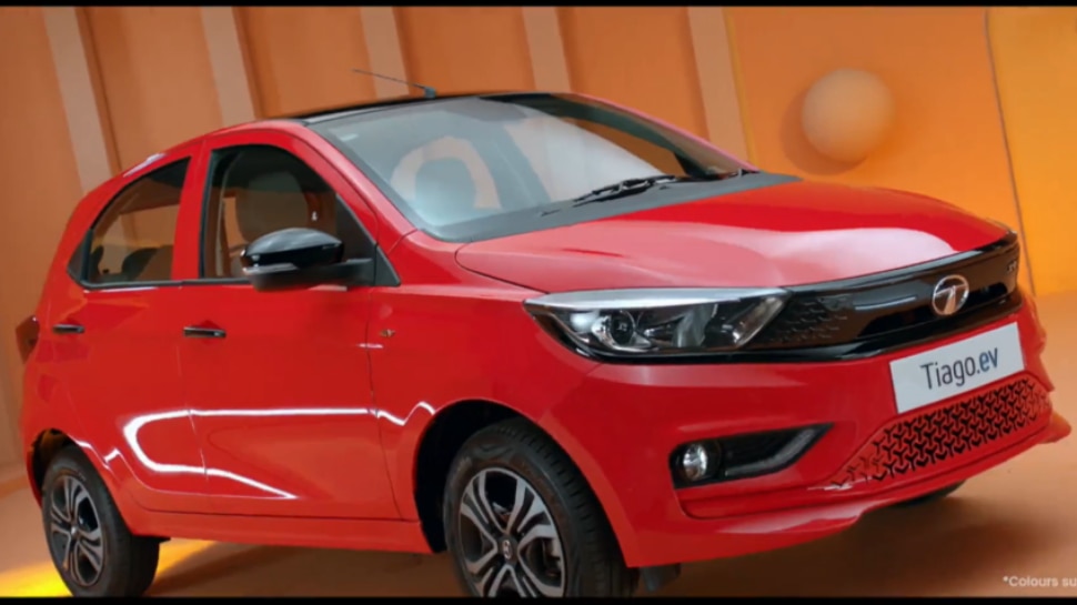 tata tiago ev red