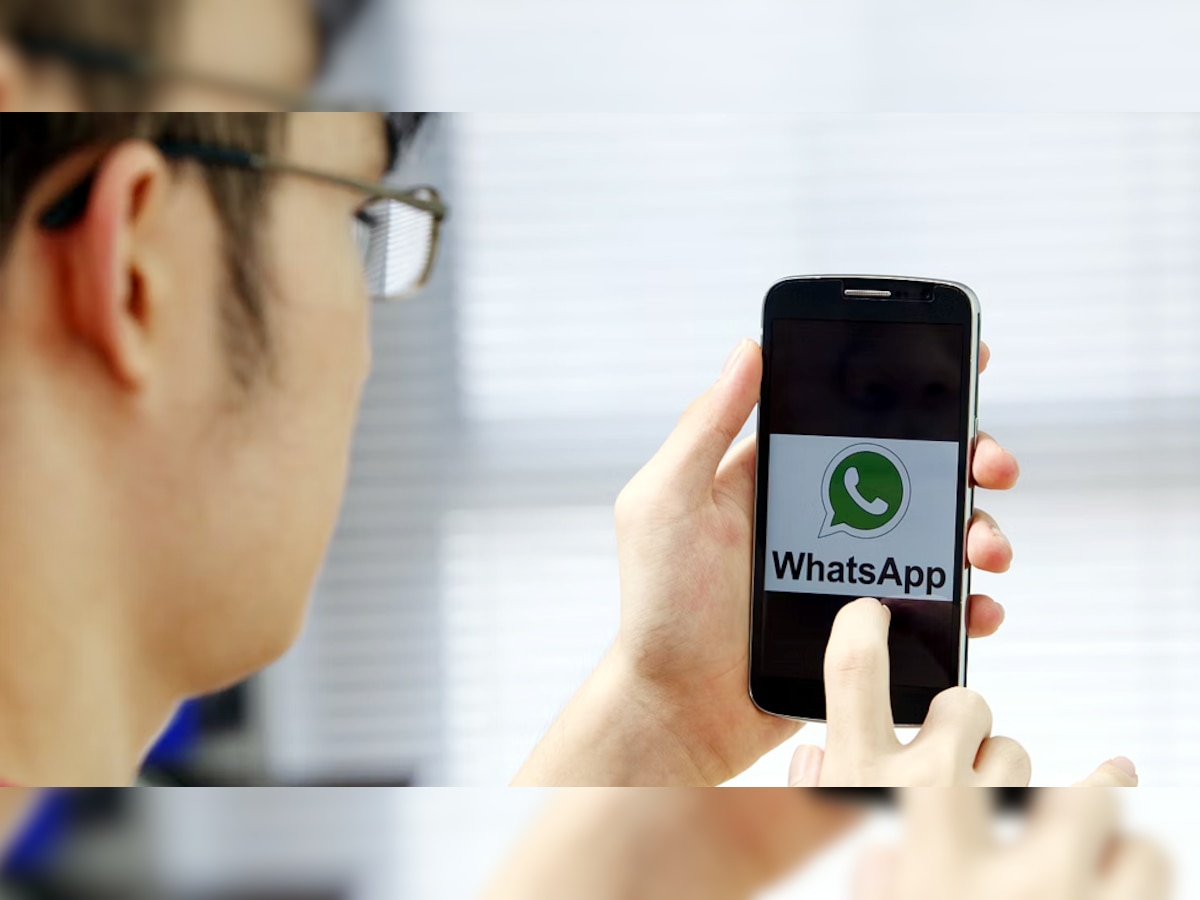 WhatsApp इस्तेमाल करने वाले सावधान! हैकर्स देख रहे हैं आपकी Chat; बचने के लिए पहली फुरसत में करें ये काम