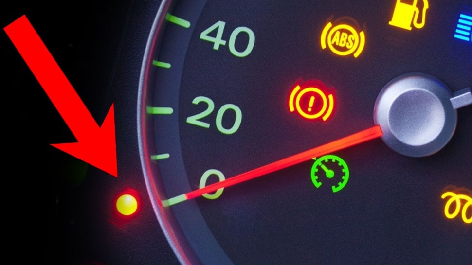 Car Engine Heat Sign: डैशबोर्ड में ये लाइट चमके तो तुरंत कार बंद कर दें, वरना हो सकता है बड़ा हादसा