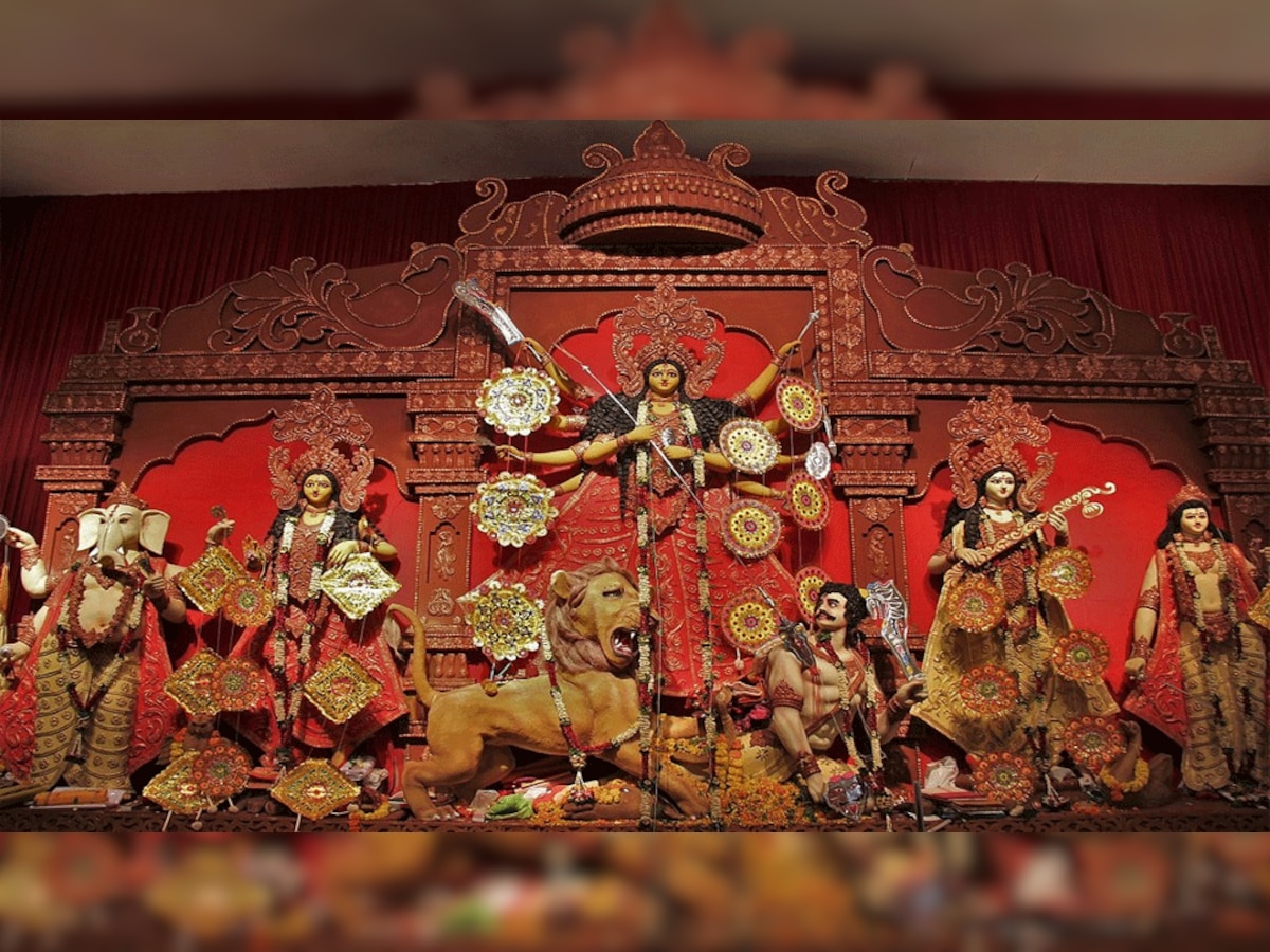 Durga Puja 2022: पंडाल में मां दुर्गा के साथ स्थापित होने वाली हर मूर्ति का है खास महत्व, जानें 