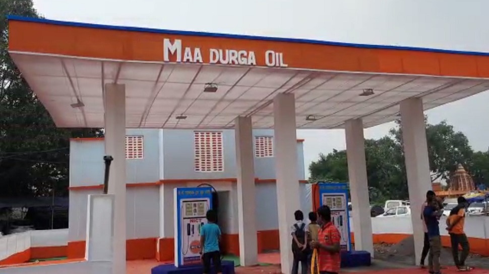Durga Puja Pandal Maa Durga is Seated at Petrol Pump in Jamshedpur