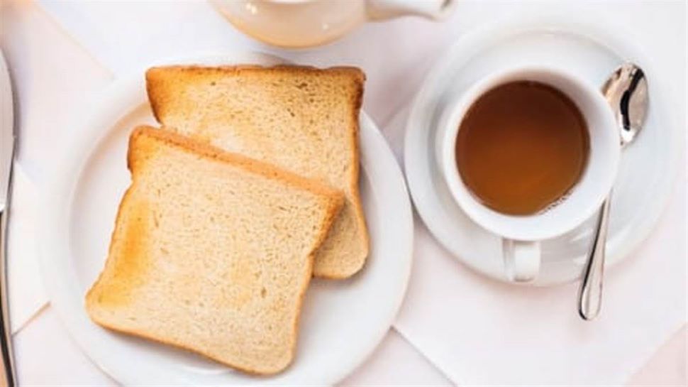 Tea With Bread: आप भी हैं चाय के साथ ब्रेड खाने के शौकीन? तो सेहत को हो सकते हैं ये बड़े नुकसान