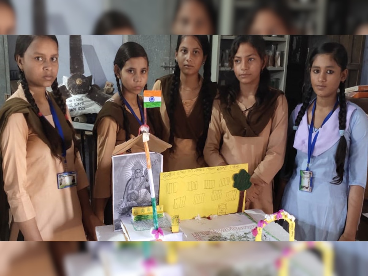 किशोरी मेले में छात्र-छात्राओं ने हिंदी, गणित, विज्ञान और सामाजिक के दिखाए मॉडल