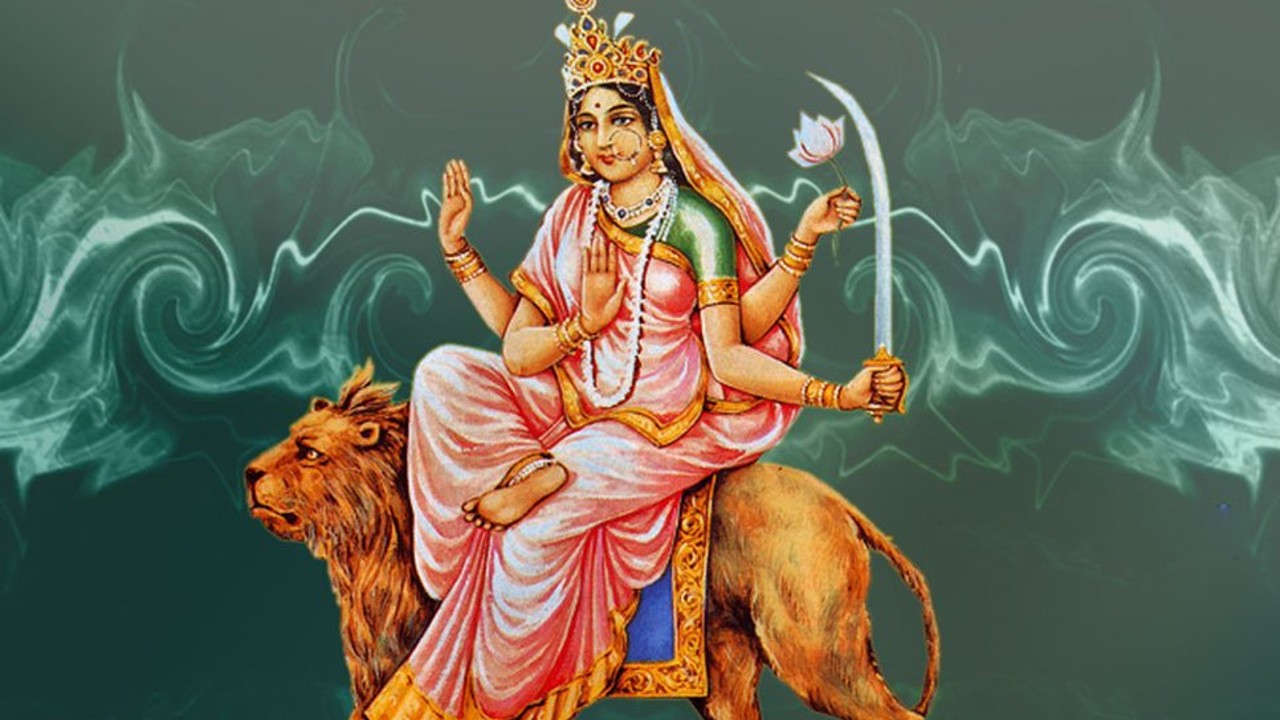 Navratri 2022 day 6 maa Katyayani know Durga aarti mithun and ...