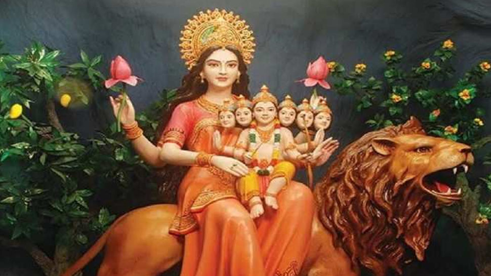Maa Favorite flower for Durga Do not offer these flowers to Maa ...