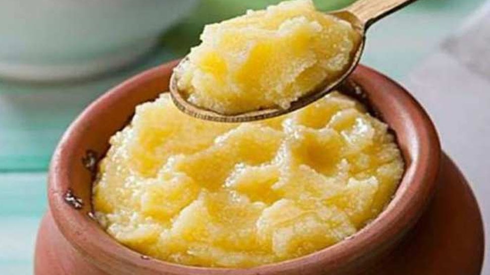 Benefits of Desi Ghee: रोजाना कर लें 1 चम्मच देसी घी का सेवन, इन 5 फायदों को जानकर कभी नहीं करेंगे ना-नुकर