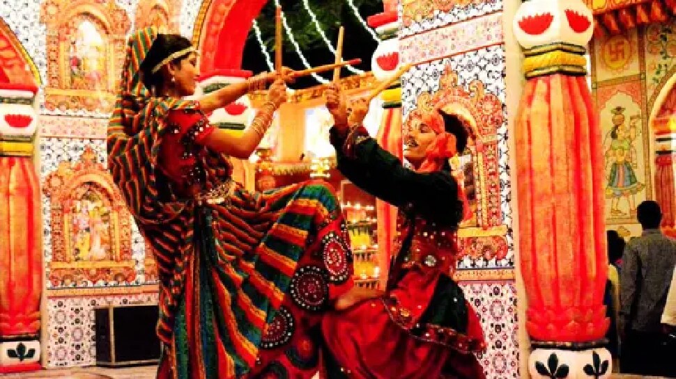 Best Places In Delhi For Garba And Dandiya Night Cr Park Durga Puja ...