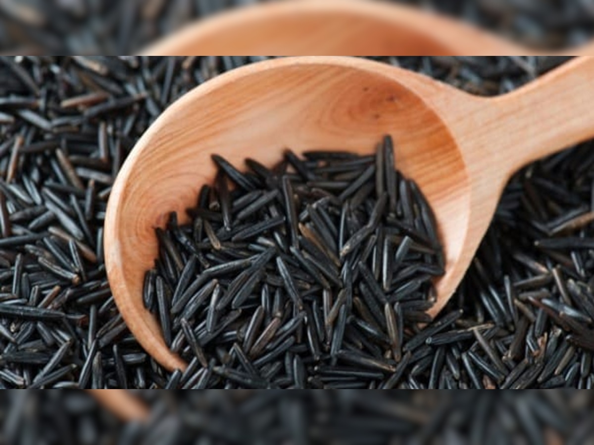 Black rice benefits: बड़े काम की चीज है काला चावल, खूबिया जानकर आज से ही शुरू कर देंगे खाना