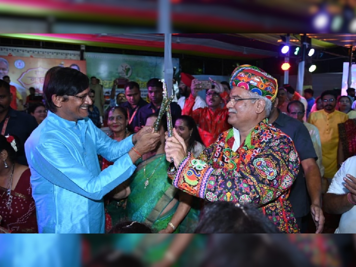 CM Baghel did a Garba dance