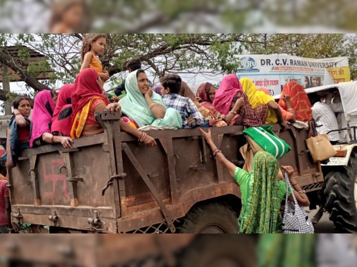 कानपुर हादसे के बाद यातायात विभाग हुआ सख्त, अब  ट्रैक्टर-ट्रॉली, डंपर से सवारियां ढोने पर लगेगा 10 हजार का जुर्माना 