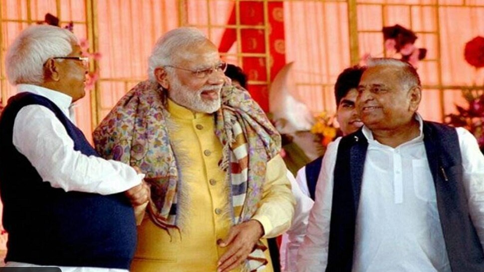 समधी लालू के साथ मुलायम सिंह