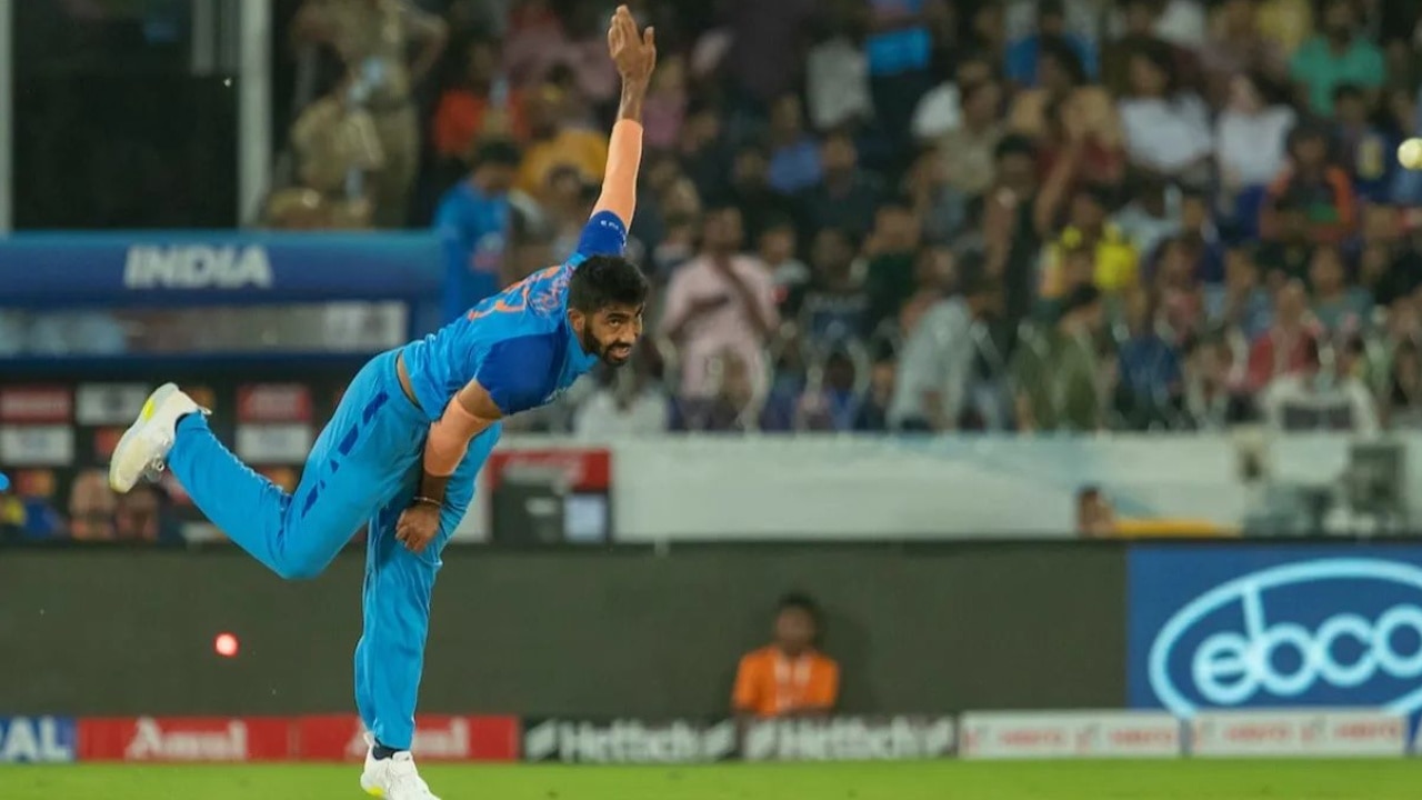 Jasprit Bumrah: T20 वर्ल्ड कप से जसप्रीत बुमराह बाहर, अब किसे मिलेगा मौका? BCCI ने दी ये जानकारी