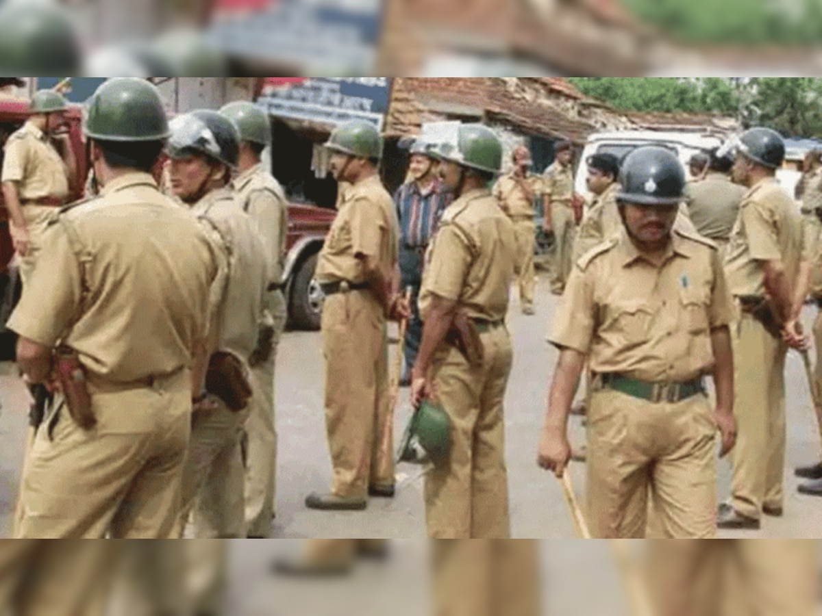 Durga Puja Clash: କୀର୍ତ୍ତନ ସମୟରେ ହଙ୍ଗାମା, ଛୁରୀ ବୁଲାଇବା ସହ ମାଡ଼ ମାରିଲେ ଉପଦ୍ରବୀ  