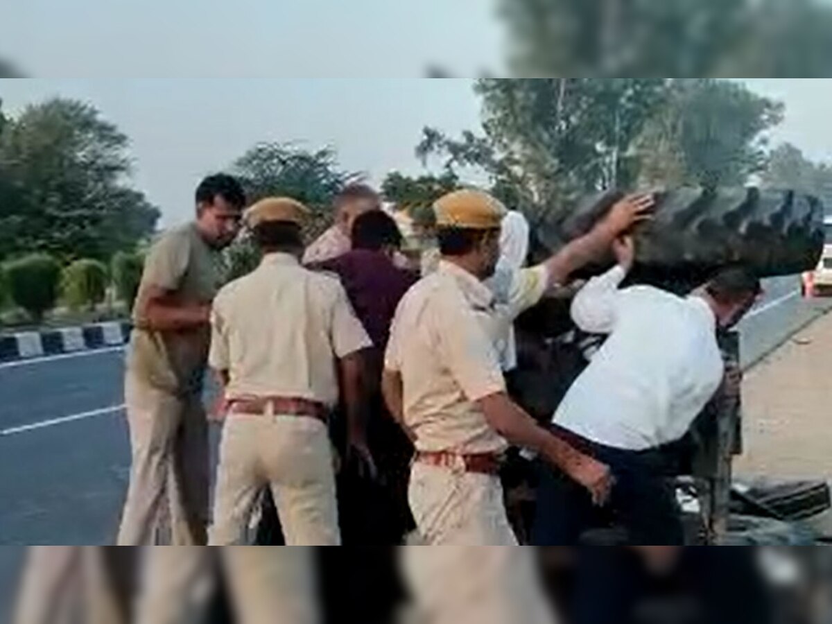जयपुर-आगरा राष्ट्रीय राजमार्ग पर टैंकर और ट्रैक्टर की टक्कर में ट्रैक्टर चालक की मौत