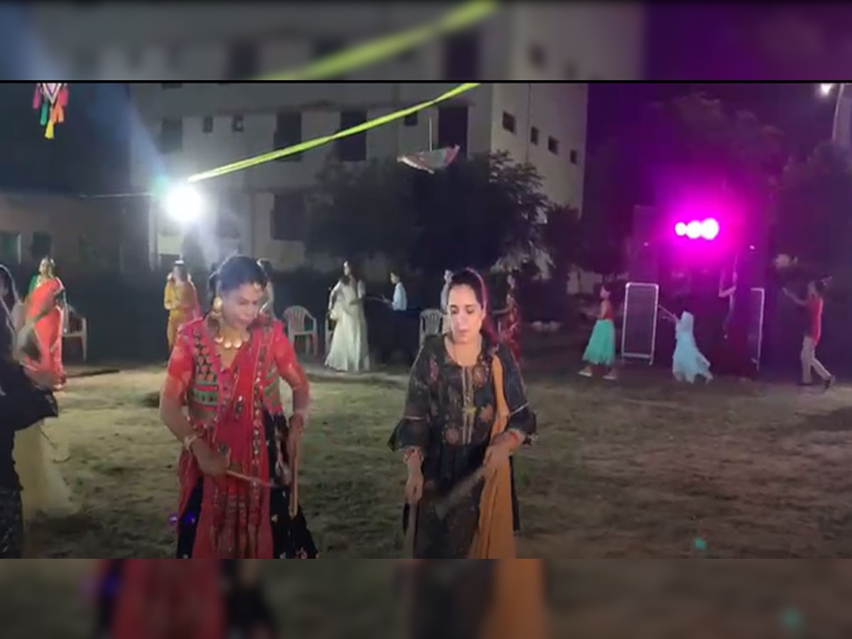 Jaipur: सामाजिक समरसता के साथ अनूठा गरबा,  उमड़ी यूथ की भीड़ 