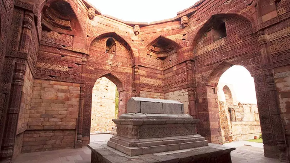 Delhi Monuments sultan illtutmish tomb unexplored monument old delhi