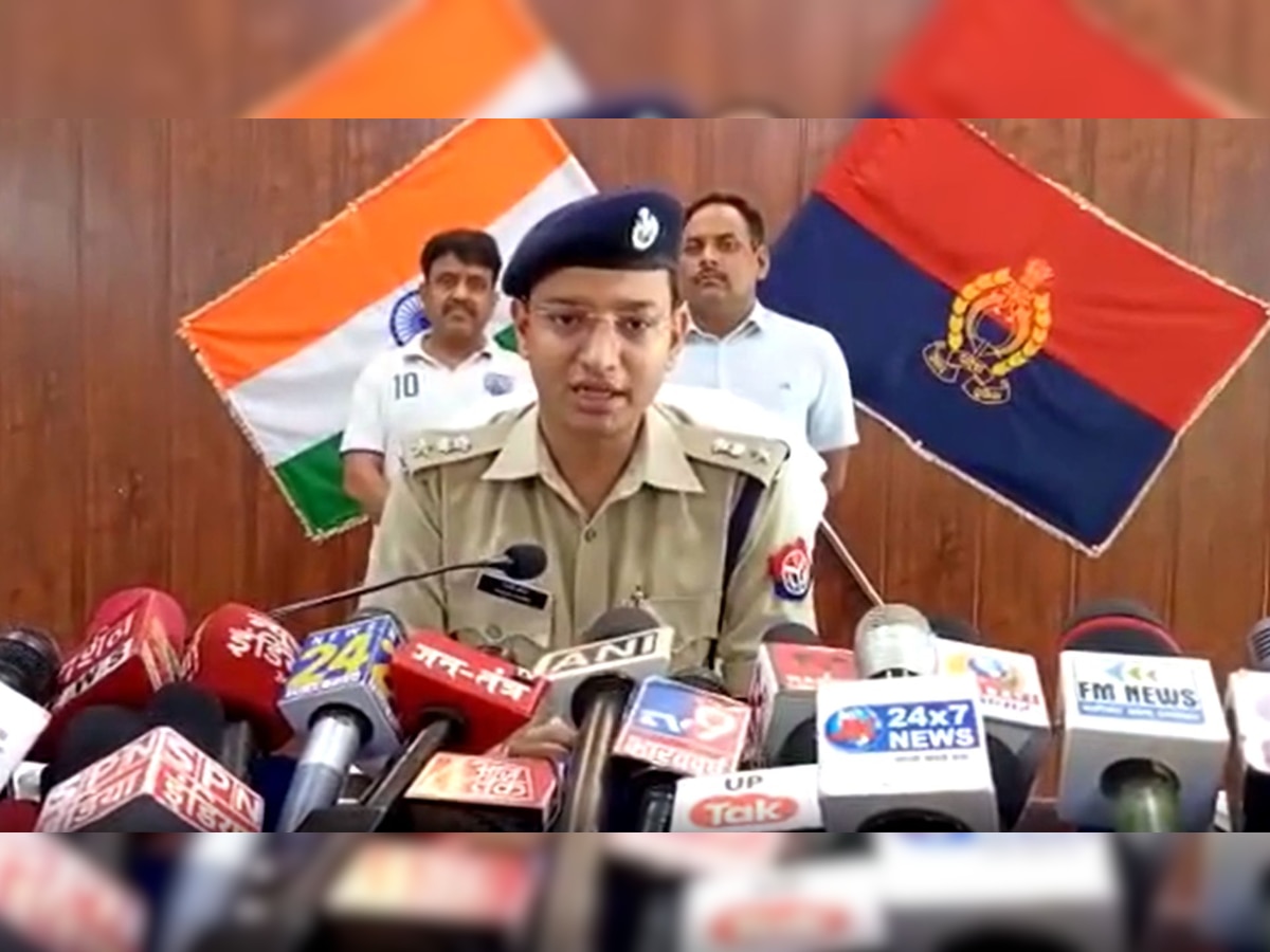 Police Crime: दिल्ली पुलिस के जवान की मां के साथ था युवक का अवैध संबंध, जानिए कैसे दी दर्दनाक मौत?