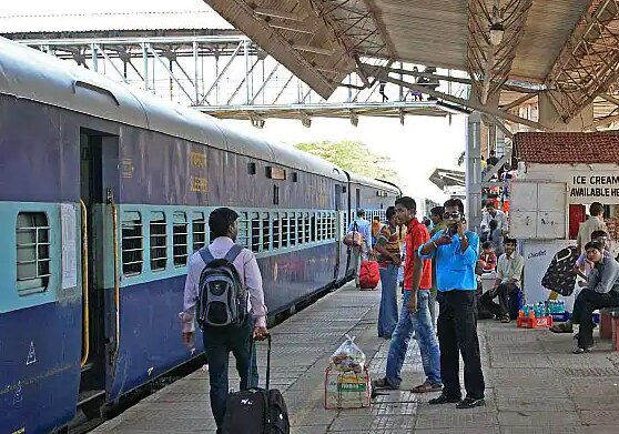 दिवाली और छठ पर घर जाने के लिए मिलेगी कंफर्म सीट, रेलवे चला रही 179 फेस्टिव स्पेशल ट्रेनें