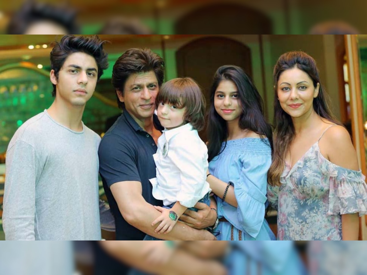 Shahrukh Khan Family Education: कितनी पढ़ी लिखी है शाहरुख खान की पूरी फैमिली, जानिए