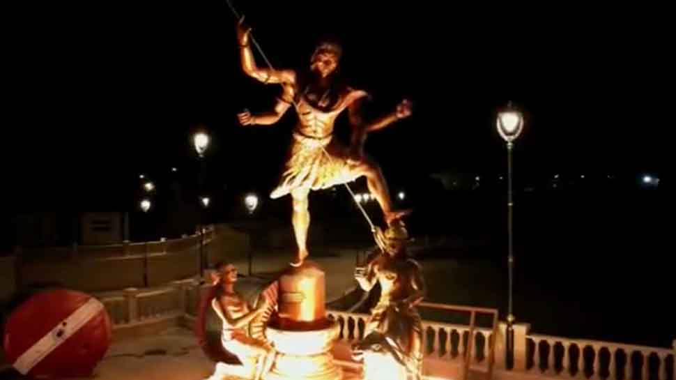 संगीत, भक्ति, और संस्कृति के रंग में डूबेगा उज्जैन, 6 से 11 अक्टूबर तक हर शाम होगी मनमोहक... संगीत, भक्ति, और संस्कृति के रंग में डूबेगा उज्जैन, 6 से 11 अक्टूबर तक हर शाम होगी मनमोहक...
