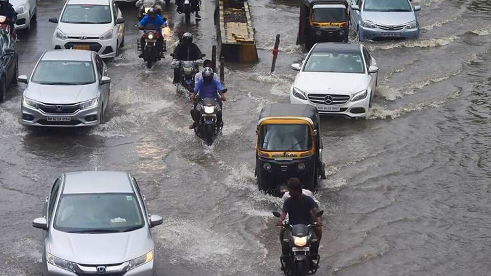 Weather Forecast: यूपी-राजस्थान और उत्तराखंड में आज तेज बरसात का अलर्ट, गोंडा में स्कूल बंद; दिल्ली-NCR पर आया ये अपडेट