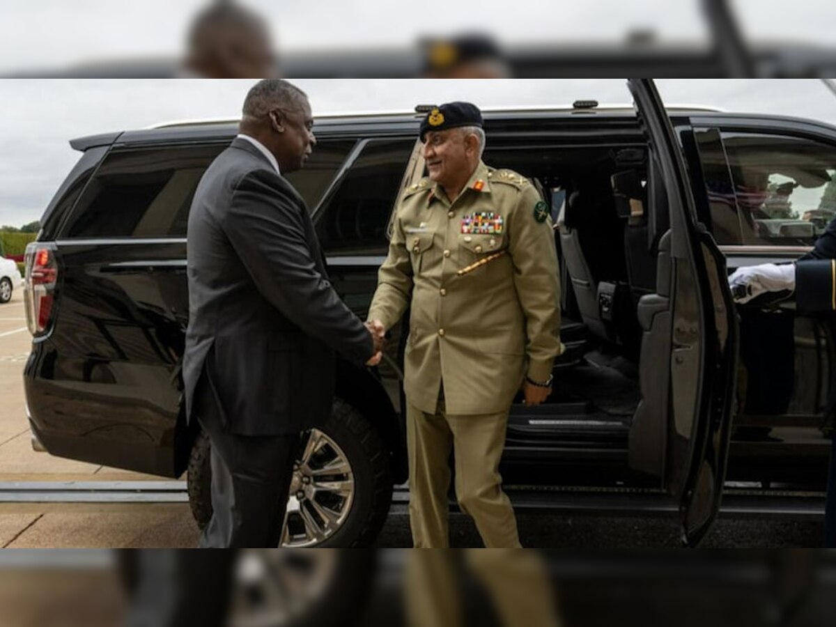 Lloyd Austin and General Qamar Javed Bajwa