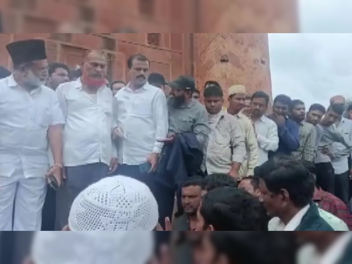 कर्नाटक: मस्जिद में घुस पूजा करने के मामले में 4 गिरफ्तार, ओवैसी ने BJP पर किया हमला
