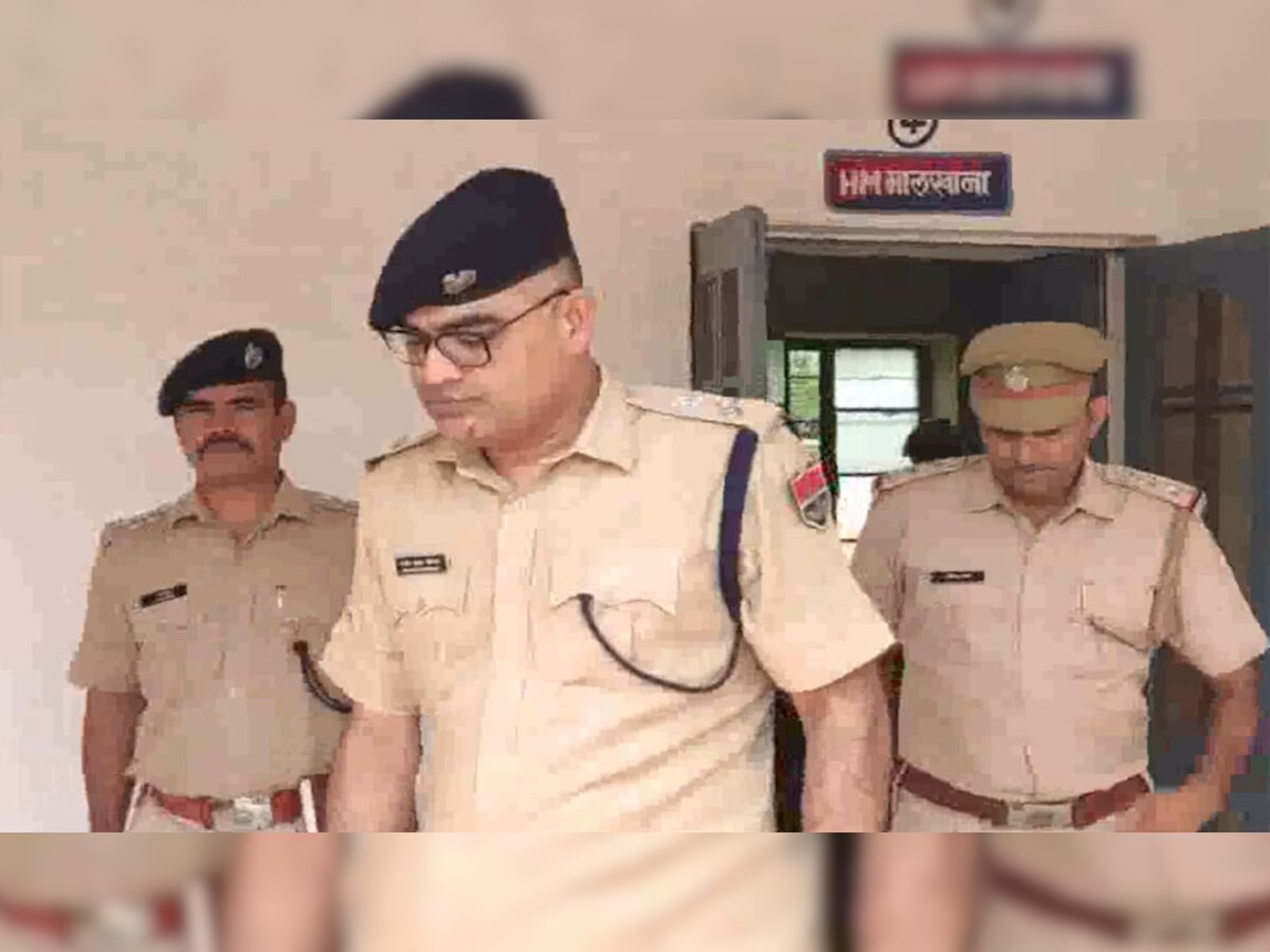 प्रतापगढ़ पुलिस महकमे में व्यापक फेरबदल, SP ने किए 12 निरीक्षक और उप निरीक्षकों के तबादले