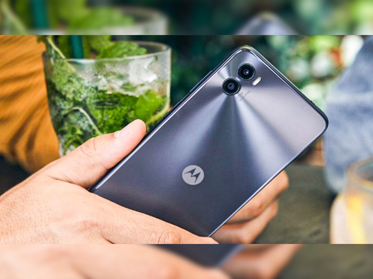 Motorola ने लॉन्च किया 11 हजार रुपये से सस्ता Smartphone! दमदार कैमरे के साथ मिलेंगे ये धांसू फीचर्स