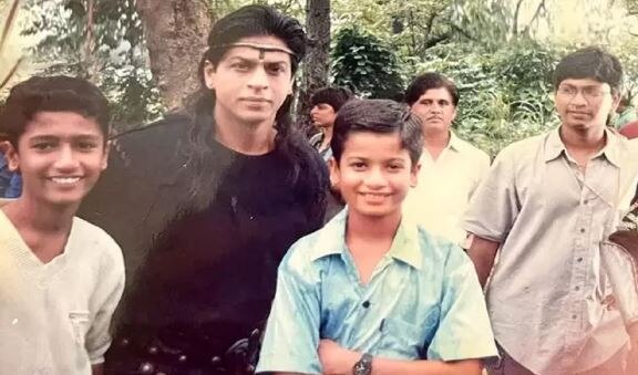 शाहरुख खान संग इस सुपरस्टार की बचपन की फोटो हुई वायरल, कैटरीना कैफ के साथ है खास रिश्ता