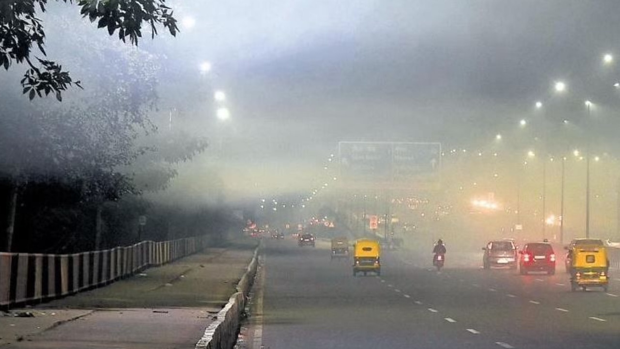 क्या है GRAP? दिल्ली के खतरनाक प्रदूषण और स्मॉग के खिलाफ कैसे बनता है &#039;सुरक्षा कवच&#039;