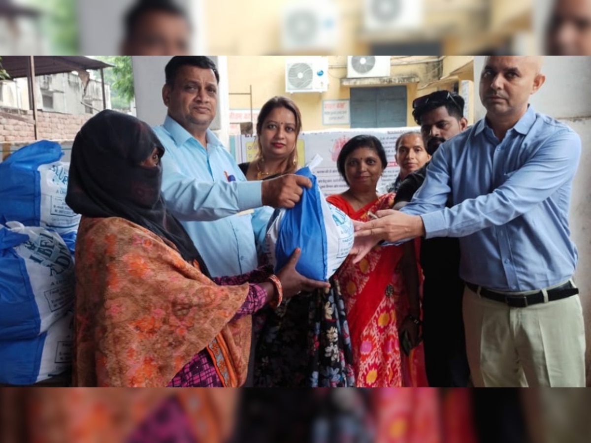 Alwar: टीबी मरीजों को पोषण आहार किट किए गए वितरित, सरकार दे रही है  500 रुपए की सहायता रकम 