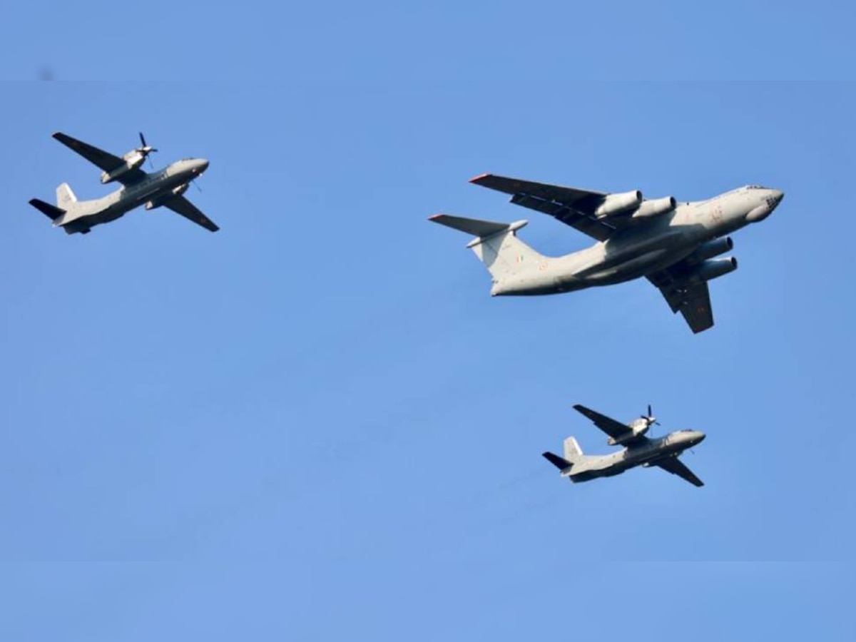 Indian Air Force Day 2022: तेजस और राफेल आसमान में गरजे, वायुसेना दिवस पर लड़ाकू विमानों ने दिखाया दमखम