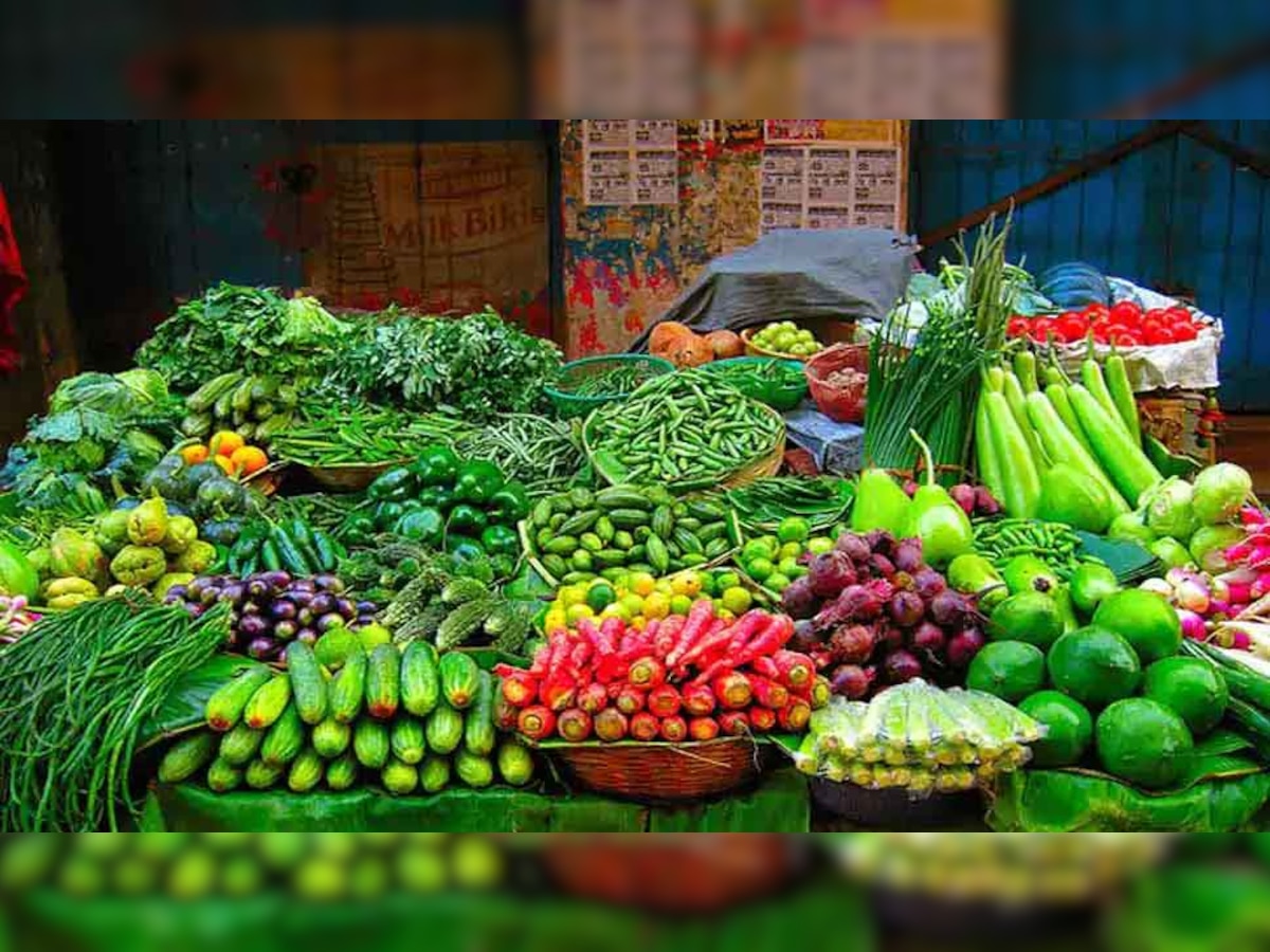 Vegetable Prices: फूलगोभी 100 रुपये, बैगन 80 रुपये... सब्जियों की बढ़ी कीमतों ने बिगाड़ा बजट, क्यों बढ़ रहे हैं दाम?