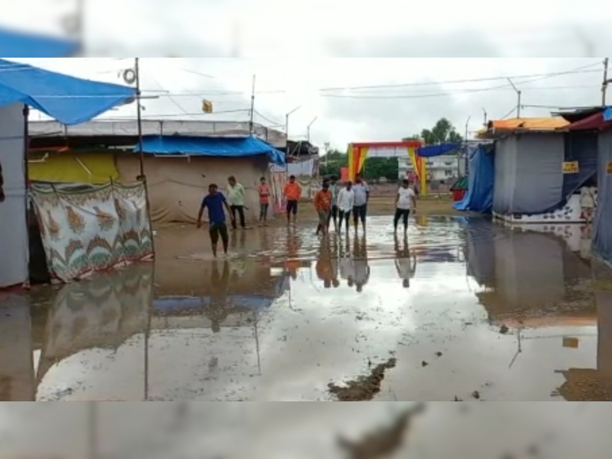 Chittorgarh: बारिश ने व्यापारियों के अरमानों पर फेरा पानी,दशहरा मेला बरसात की भेंट चढ़ा
