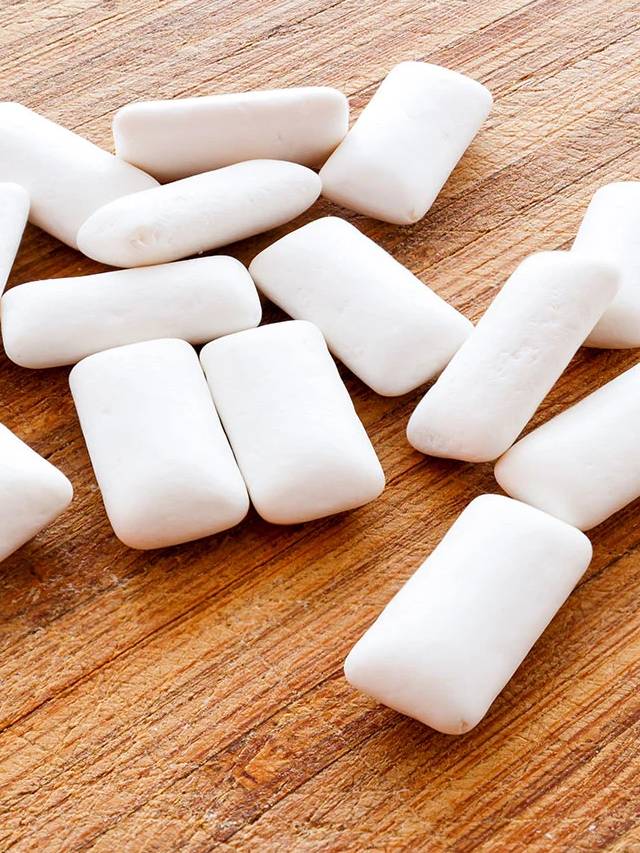 does Chewing Gum help you to lose weight know the truth क्या च्यूइंग